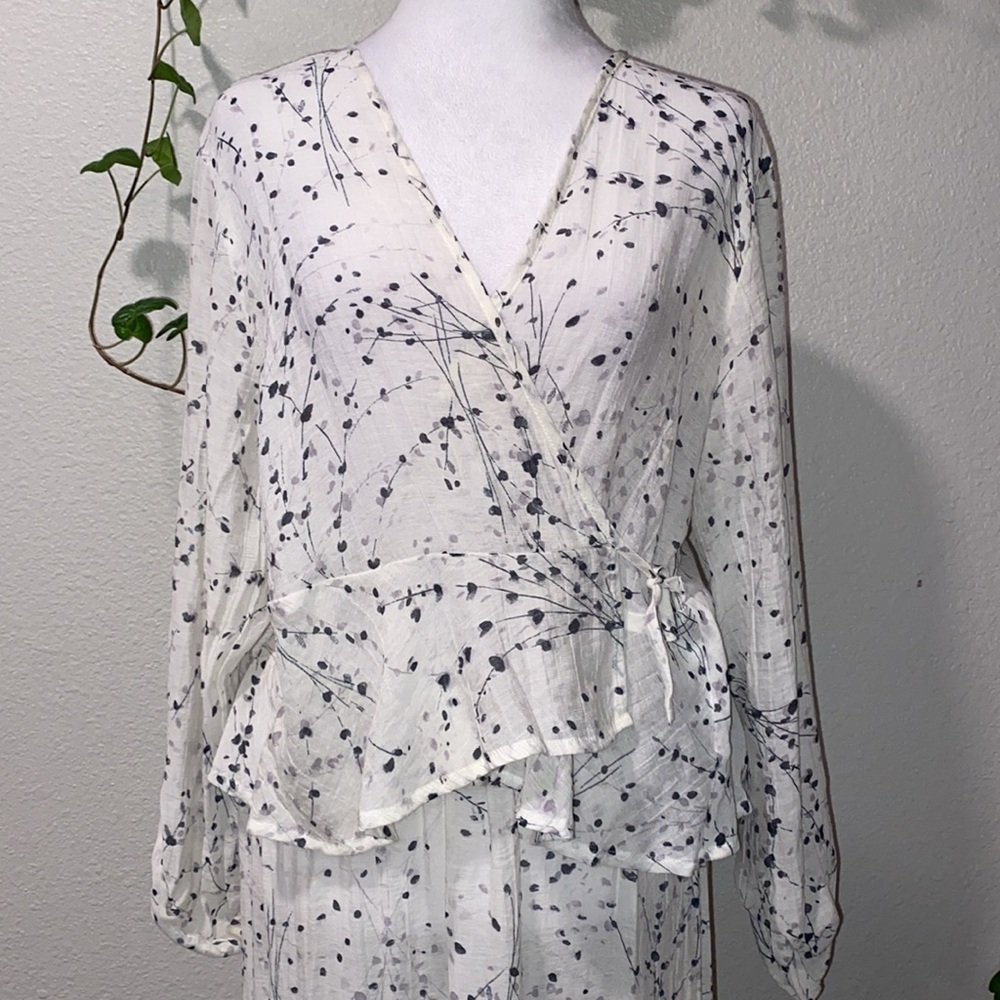 Flax Jeanne Engelhart 2 piece set,White and Black Patterned long sleeve Size S - Picture 3 of 15